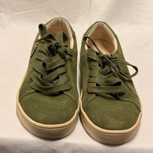 Revitalign Wrigley Low Top Suede Sneaker 6.5 Olive